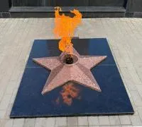 Звезда красный гранит ∅ 2000 во Владивостоке (518352)