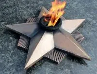 Вечный огонь СССР литая бронза патина во Владивостоке (518554)